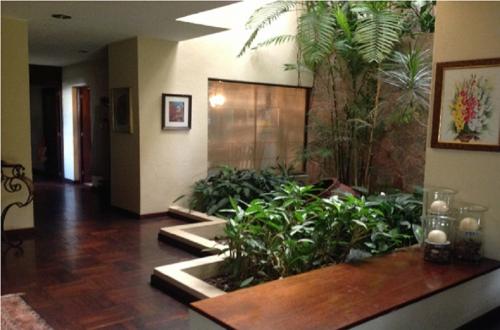 Casa en venta / renta zona 10 El Prado