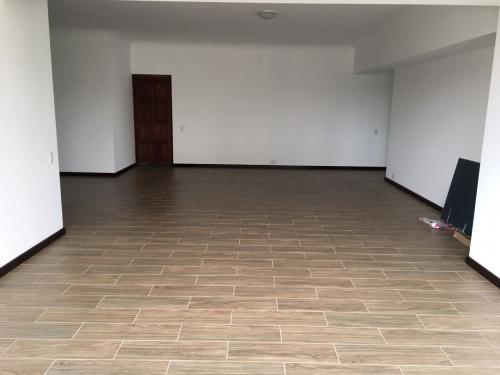 ZONA 14 ALQUILO APARTAMENTO REMODELADO 