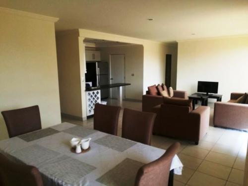 Apartamento amueblado, Zona 10