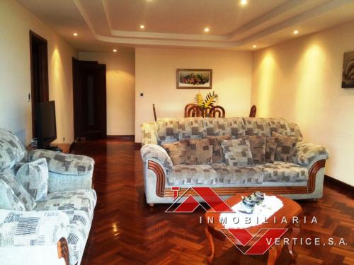 Vendo Apartamento 2 dormitorios, Zona 14, Edifcio Torre Cañada, 1 minuto de Las Américas