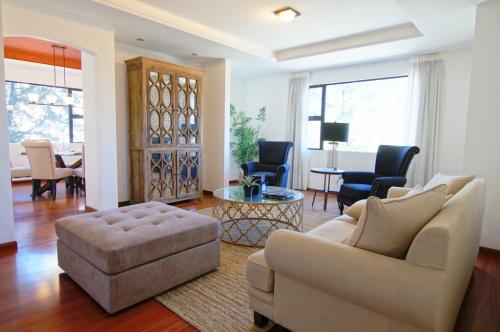 Amplio apartamento, Zona 10