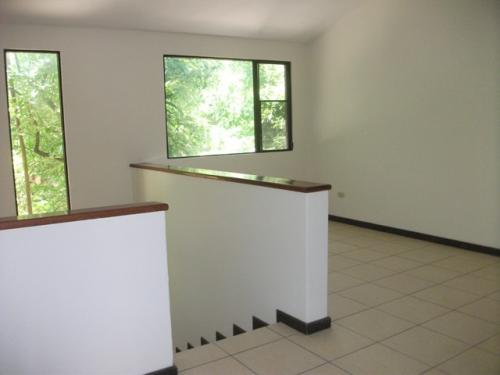 Casa en renta, Zona 10