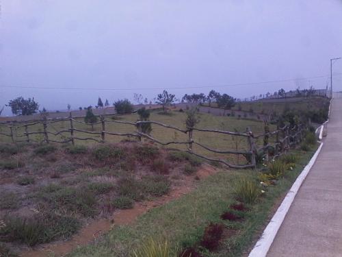 Amplio terreno ubicado en Carretera al Salvador.