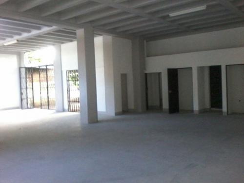 BODEGA EN ZONA 10, EXCELENTE UBICACIÓN, CERCA EMBAJADA AMERICANA