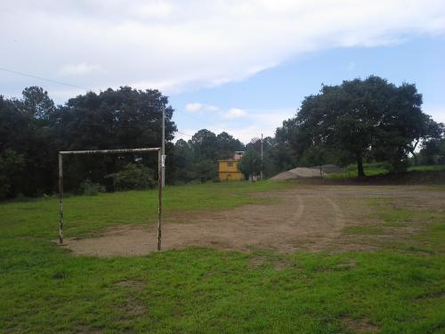 Hermoso terreno cerquita del parque en San Juan Sacatepequez.