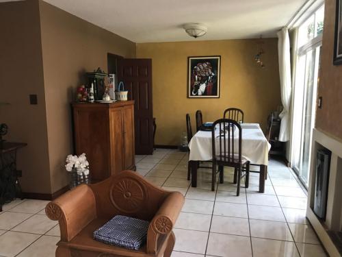 Casa en renta, Zona 16