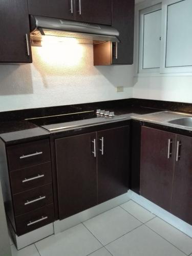 MUNDO INMOBILIARIO RENTA APARTAMENTO EN ZONA 1