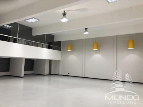 MUNDO INMOBILIARIO RENTA AMPLIO LOCAL EXCELENTE UBICACIÓN