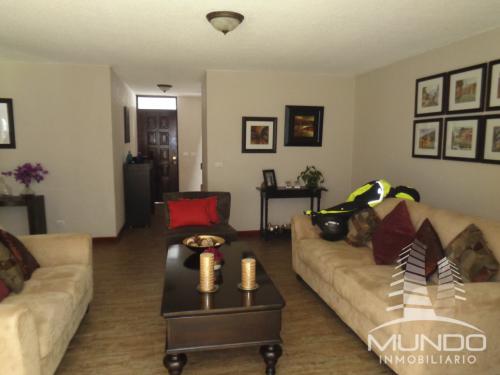 CASA EN VENTA EN ZONA 10, CONDOMINIO EXCUSIVO