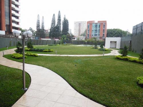 APARTAMENTO EN RENTA EN ZONA 14