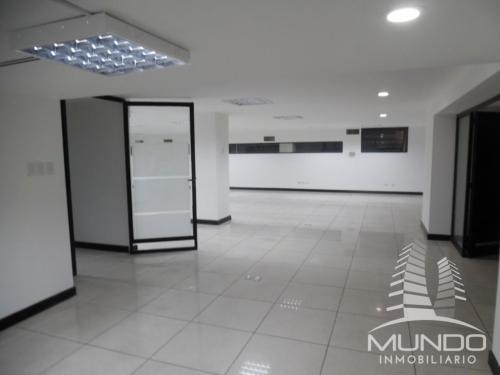 OFICINA EN RENTA EN ZONA 9