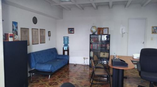 OFICINA EN VENTA EN ZONA 10