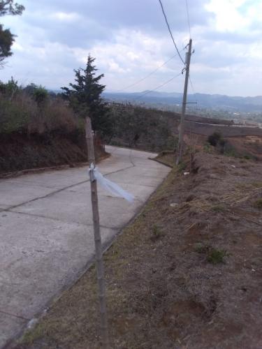 Vendo terreno a 5 minutos de la texaco la cuchilla en Carretera al Salvador.