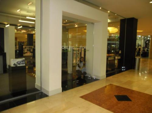 LOCAL EN VENTA EN ZONA 10