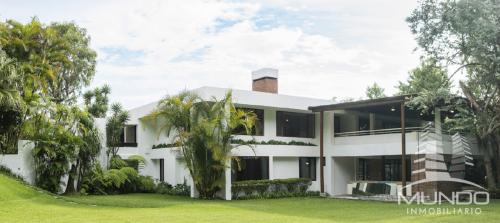 RENTA DE CASA CARRETERA SANTA CATALINA KM 8