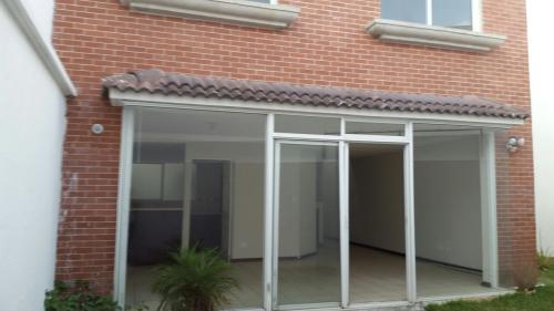 CASA EN VENTA EN ZONA 8 DE MIXCO