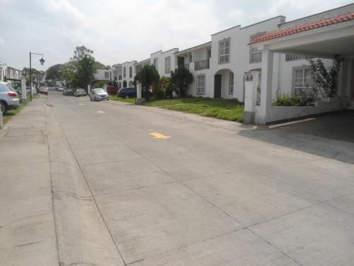 Venta de casa en Alamedas de Villa Flores