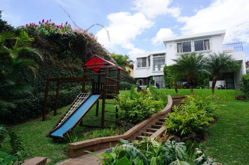 Casa en renta, Zona 10