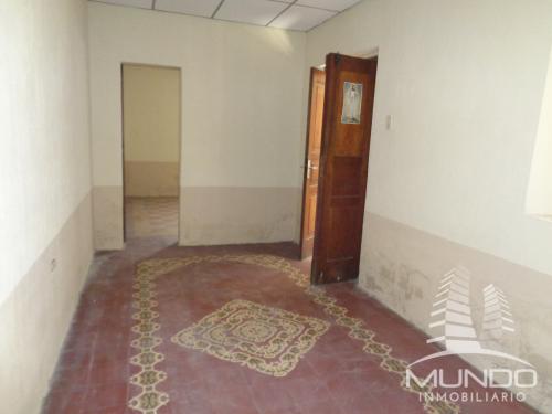 MUNDO INMOBILIARIO OFRECE CASA EN VENTA ZONA 1