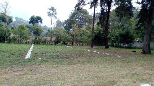 Invierte en un terreno plano cerquita de la Finca a la Loma en Chimaltenango.