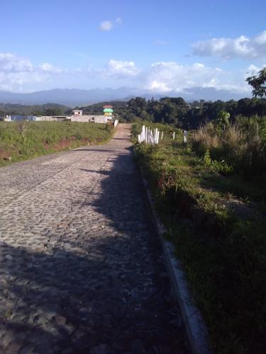 Vendo hermoso terreno en Carretera al Salvador.