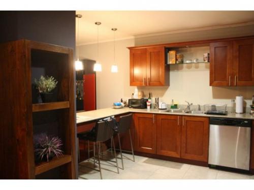 Vendo apartamento en zona 10 de 172m2 con balcón