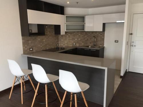 APARTAMENTO REMODELADO EN VENTA, EN ZONA 10