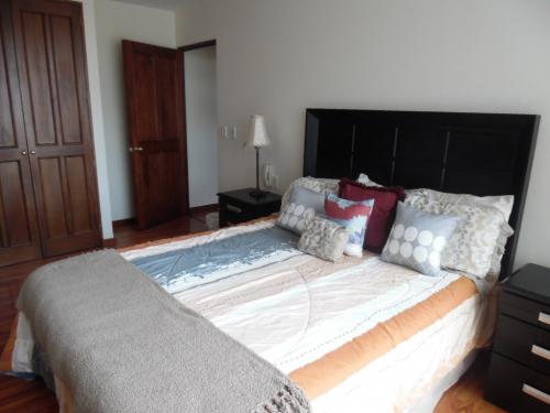 APARTAMENTO AMUEBLADO EN RENTA, ZONA 10