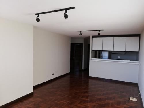 Alquilo Apartamento en Zona 13 nivel medio
