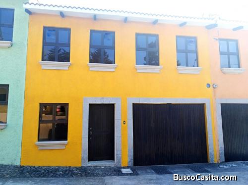 Casa en venta ubicada en la Cuchilla El Carmen / Santa Catarina Pínula