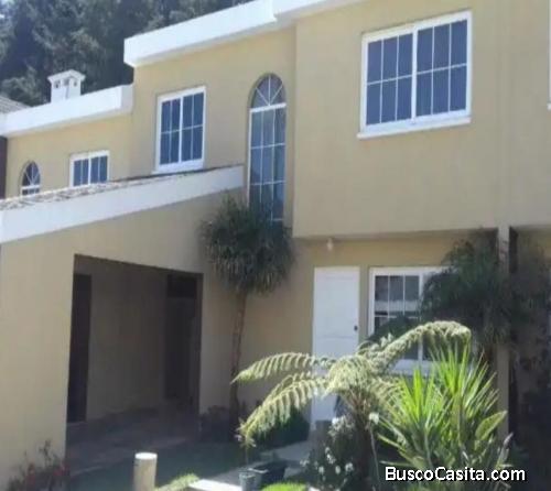 LINDO TOWNHOUSE, CARRETERA A EL SALVADOR