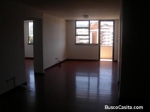 RENTO APARTAMENTO DOS DORMITORIOS ZONA 14