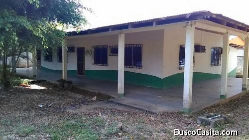 Casa en renta y venta ubicada en La libertad Peten 