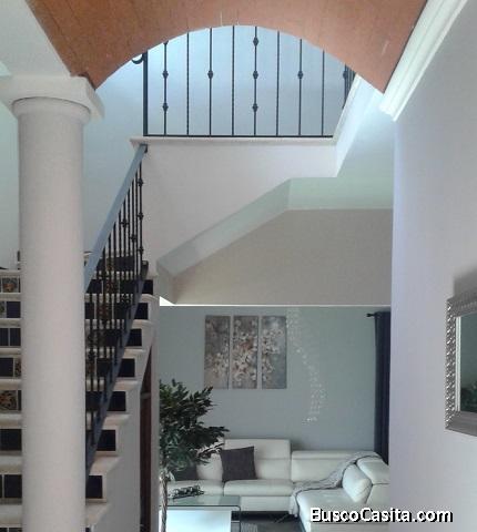 Vendo / Alquilo casa en condominio con garita, hacia Diagonal 6 zona 10