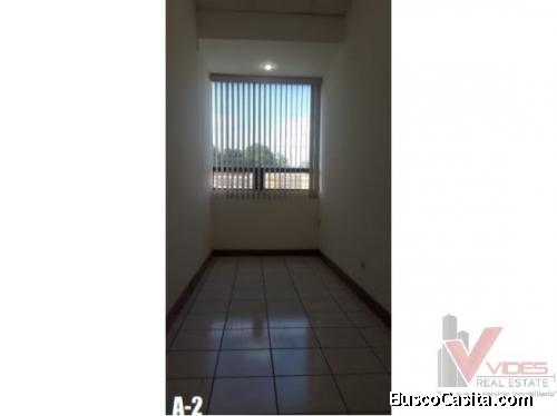 Area privada. Renta oficina 23 calle zona 5. Imágenes Mapa