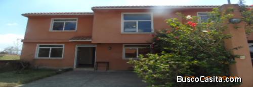 Vendo bonita casa en Los Olivos, zona 18 ciudad capital