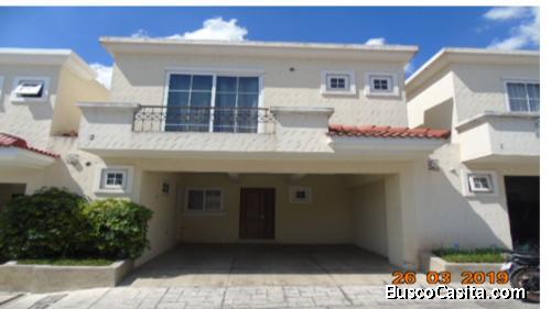 Vendo preciosa casa en Condado de San Nicolás II, Mixco