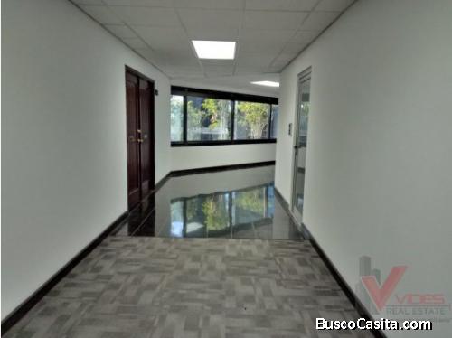 Renta Bodega 13 calle zona 10.