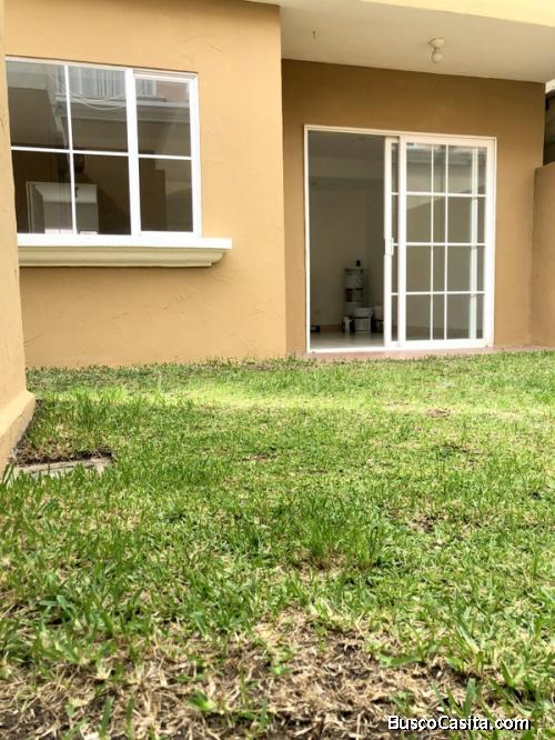 Casa en venta ubicada Condado el Naranjo zona 4 de Mixco