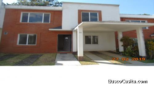 Vendo casa en Lomas del Carmen, Santa Catarina Pinula, Guatemala