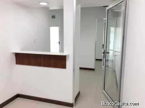 Oficina en renta zona 10 / Piale