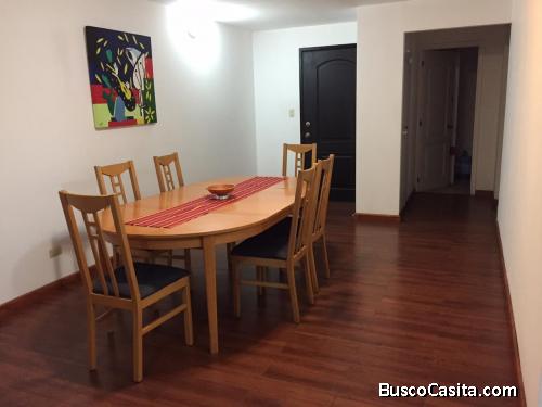 Apartamento amueblado y equipado en renta zona 14 / Santorini Americas