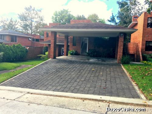 Casa en renta ubicada en Condominio Las luces Carretera al Salvador