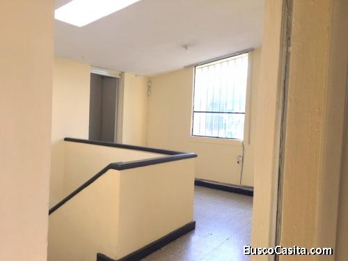 Casa en renta para oficina zona 14 