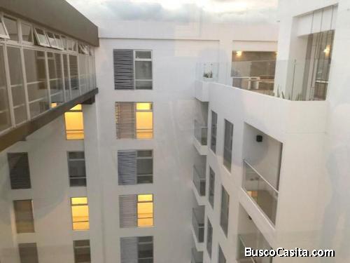 Apartamento en renta y  venta zona 10 / Bajo de precio !!!