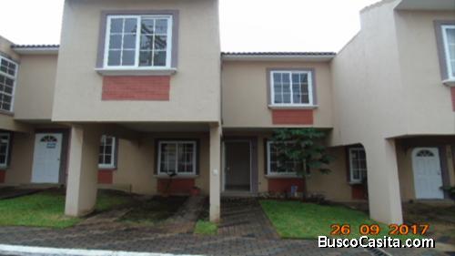 Vendo casa en Viñas del Sur, condominio II, Villa Nueva