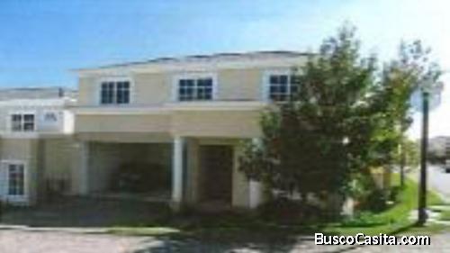 Vendo bonita casa en Residenciales Villas de Entreverdes