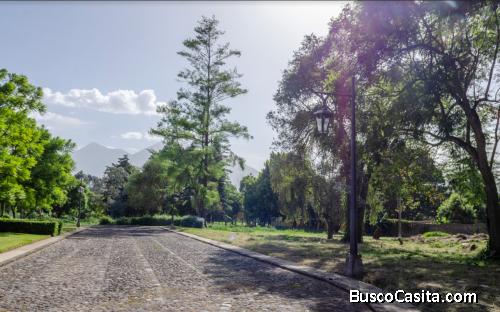 Casa en venta en Antigua Guatemala / Condominio El Cortijo de las Flores