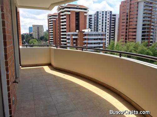Apartamento en renta zona 14