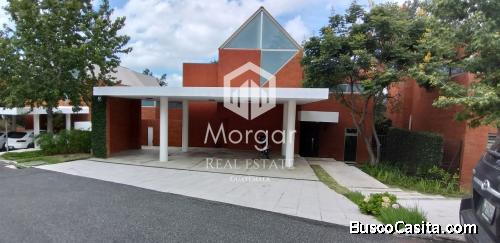 Casa en alquiler en Cayalá de 450 mts en $3000 de 4 dormitorios/código 534